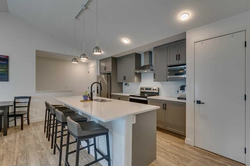 100 Walgrove Court SE, #3402