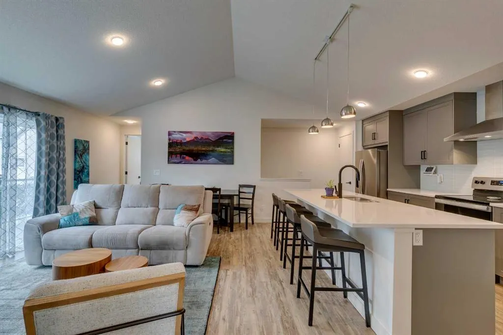 100 Walgrove Court SE, #3402