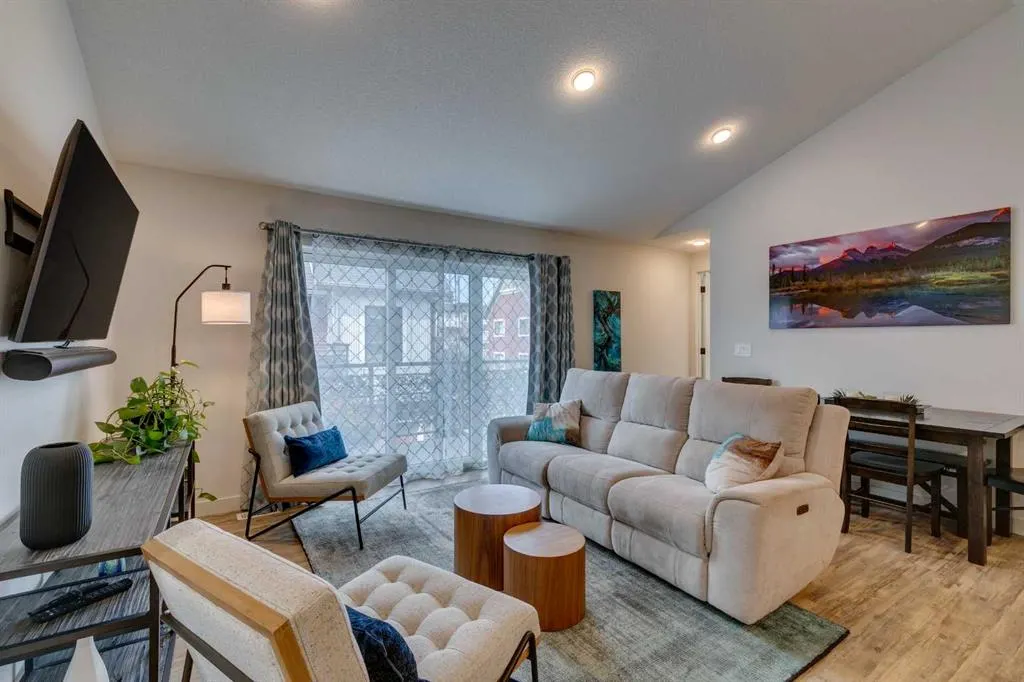 100 Walgrove Court SE, #3402