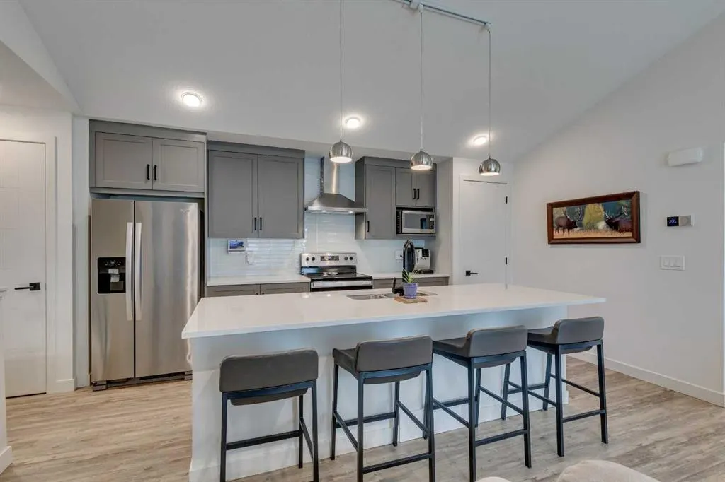 100 Walgrove Court SE, #3402