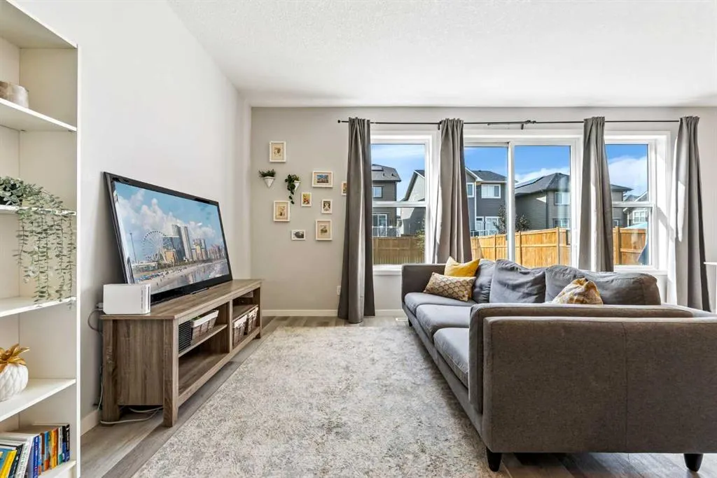 66 Magnolia Terrace SE