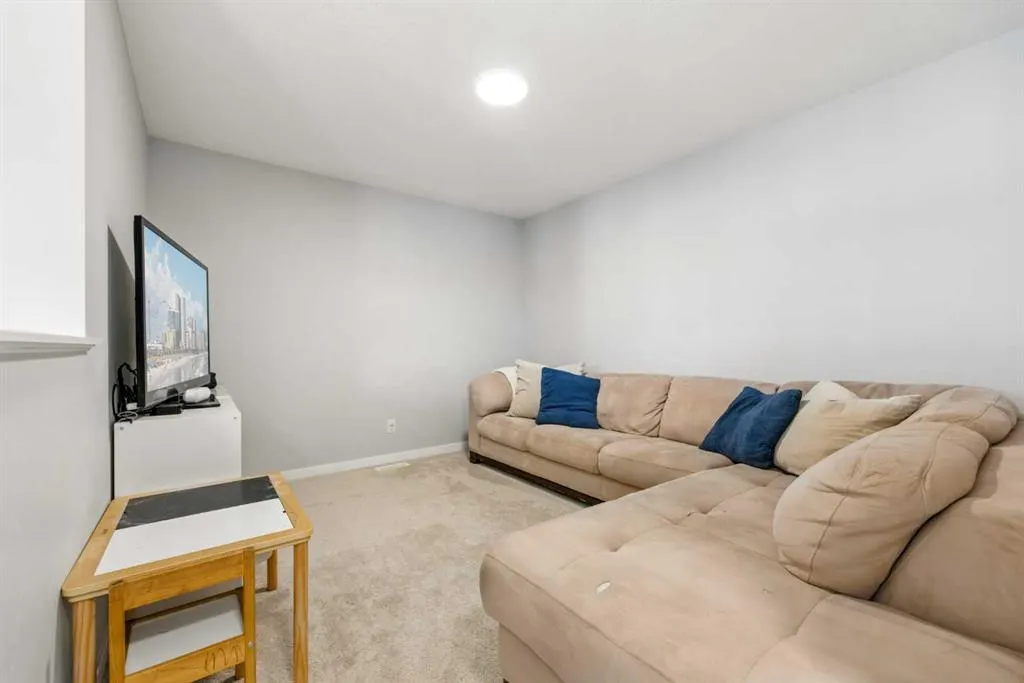 66 Magnolia Terrace SE