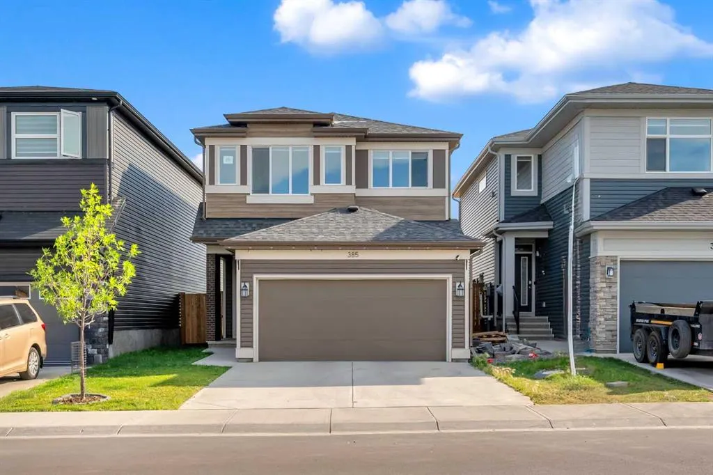 385 Corner Meadows Way NE