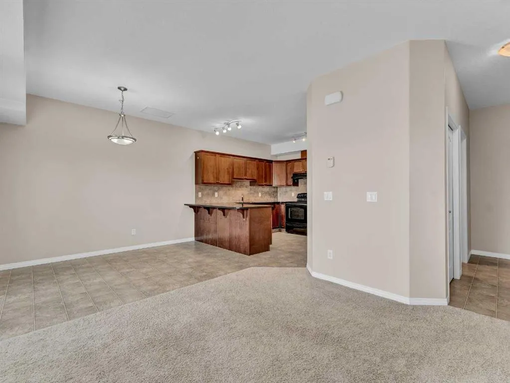 298 Somerset Way SE, #11
