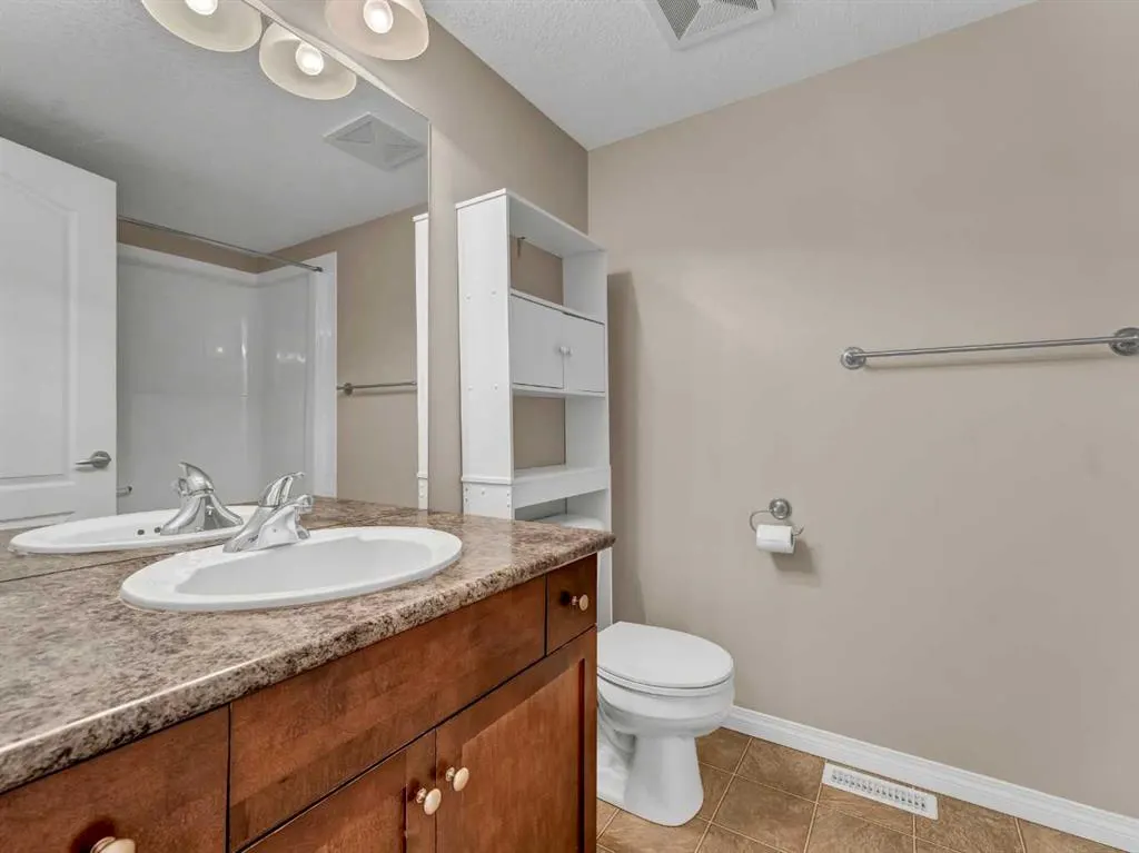 298 Somerset Way SE, #11