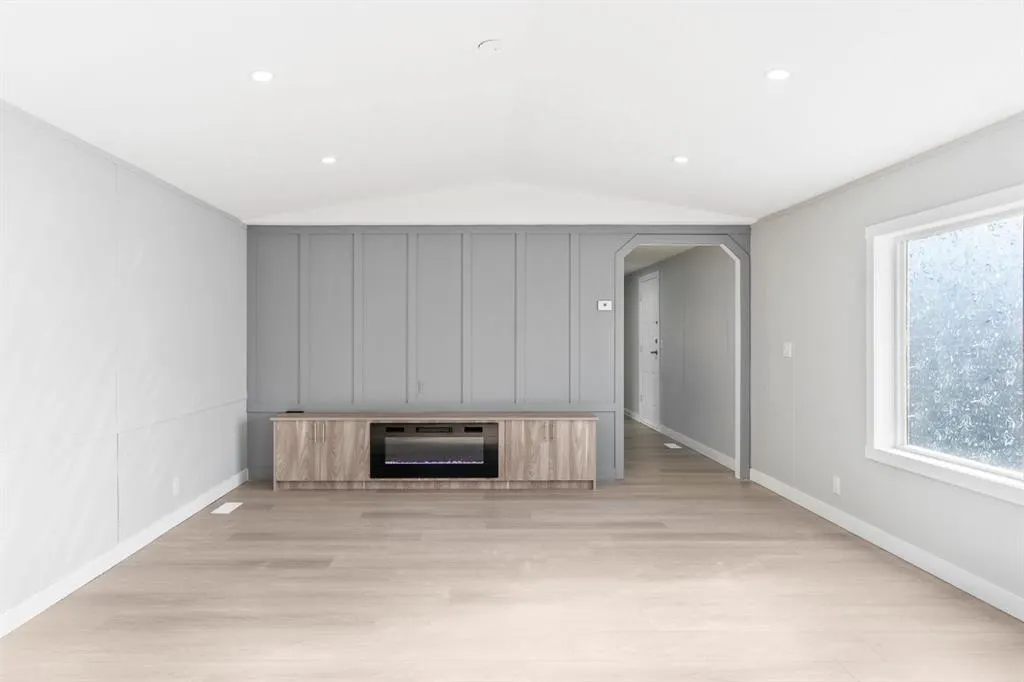 1101 84 Street NE, #802