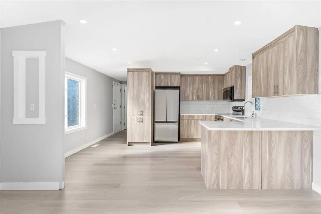 1101 84 Street NE, #802