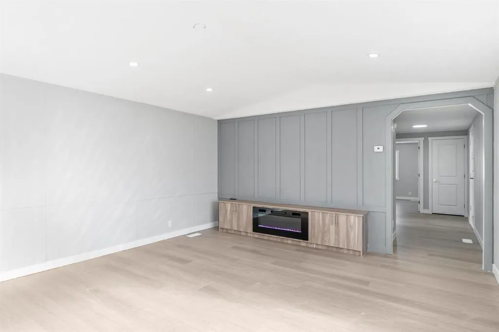 1101 84 Street NE, #802