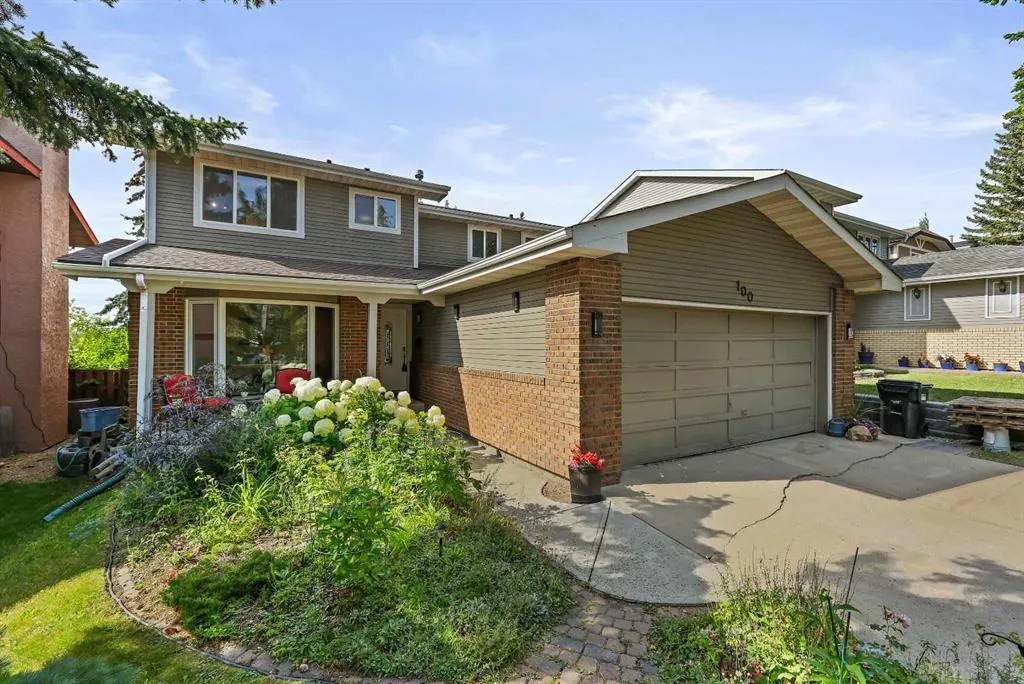 100 Hawkfield Crescent NW