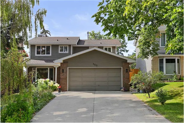 100 Hawkfield Crescent NW
