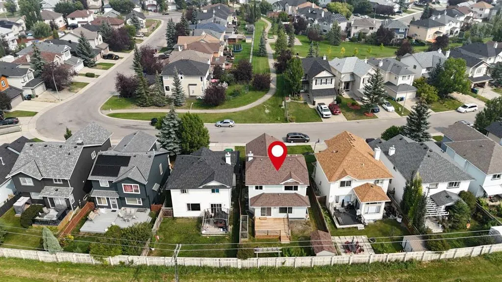 194 Somerglen Way SW
