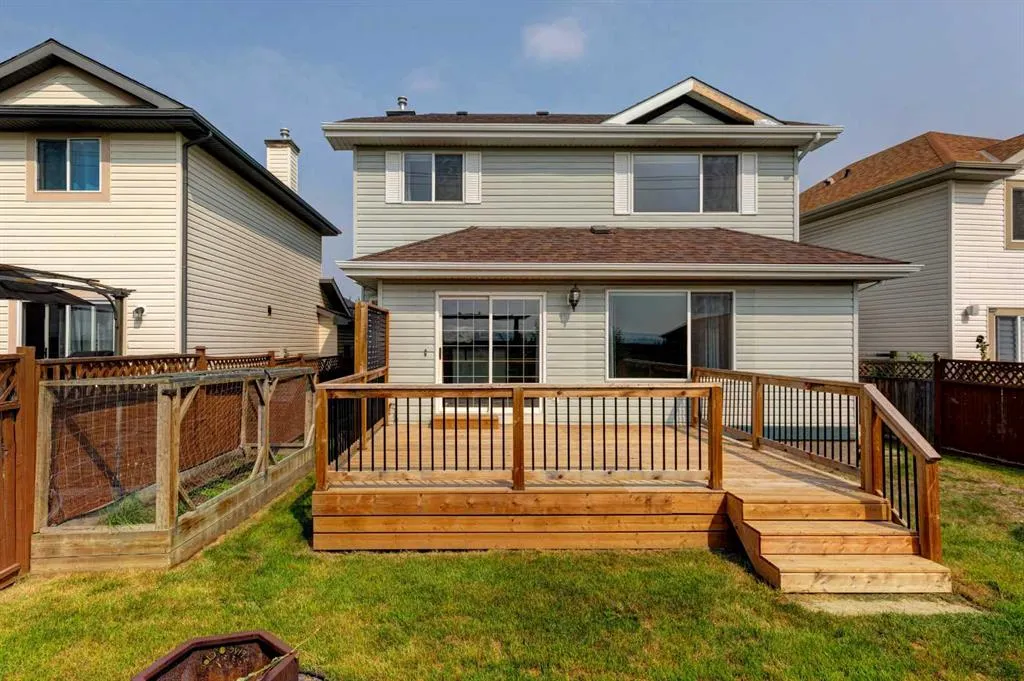 194 Somerglen Way SW