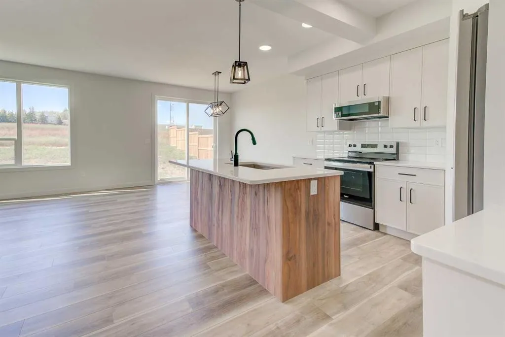 103 Crestview Boulevard