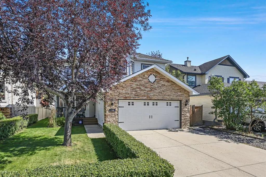 100 Lakeview Cove