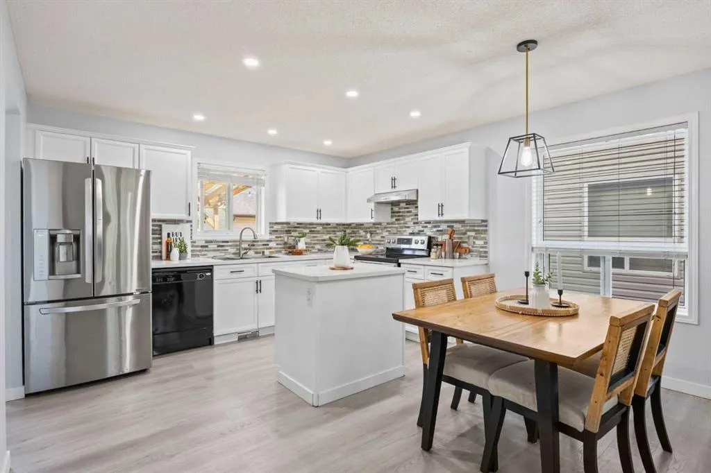 371 Silverado Drive SW