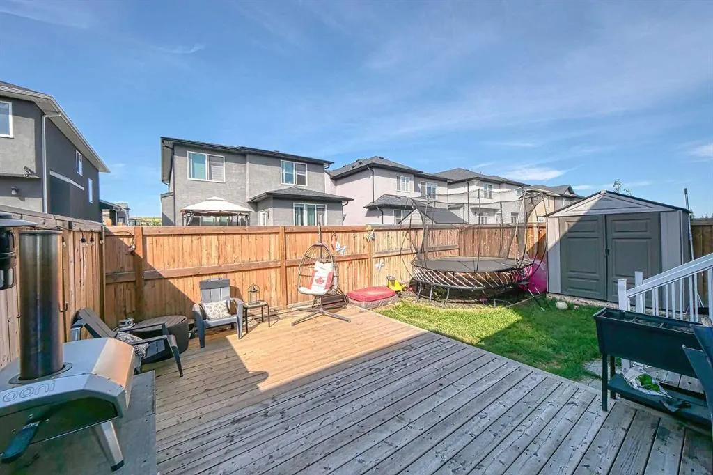 419 Bayview Way SW