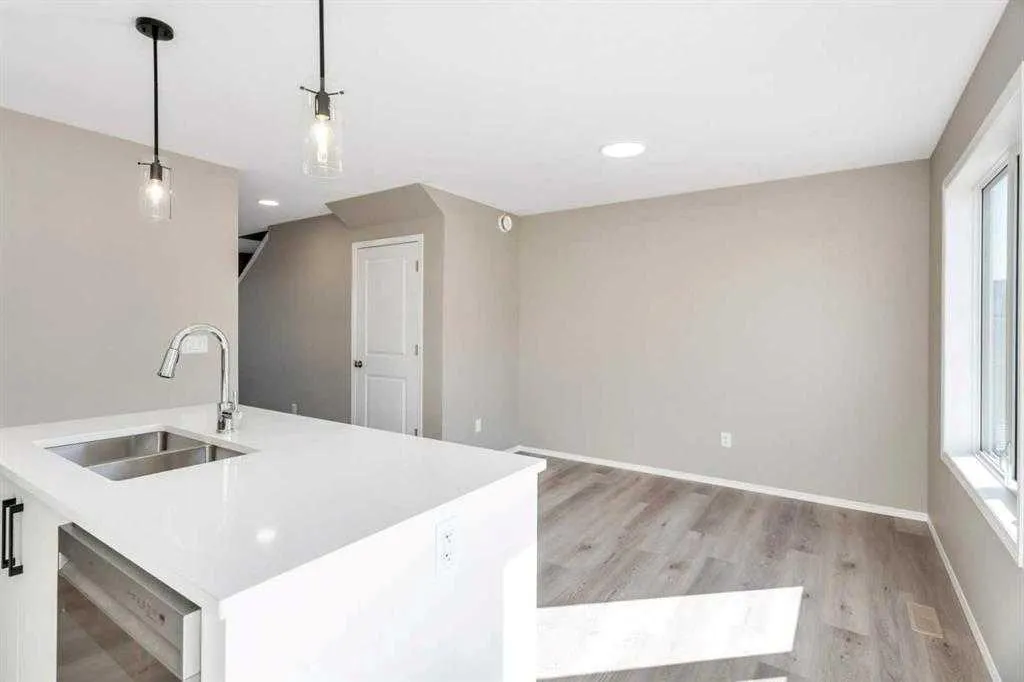 38 Anna Close