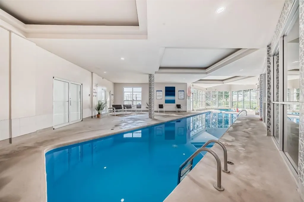 220 Village Terrace SW, #8