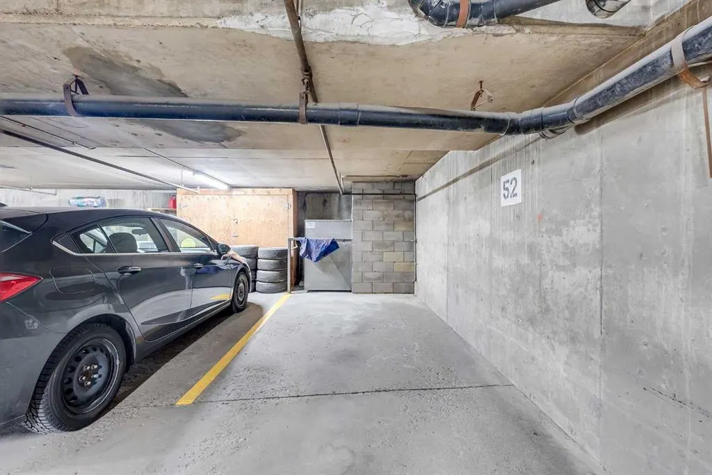 545 18 Avenue SW, #106