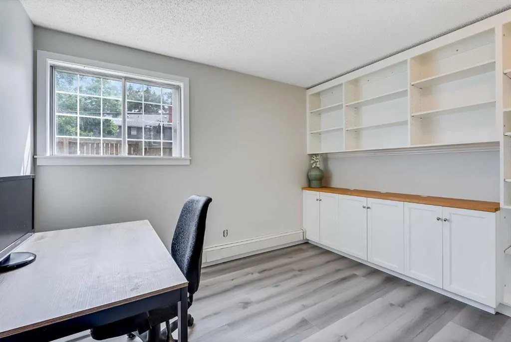 545 18 Avenue SW, #106