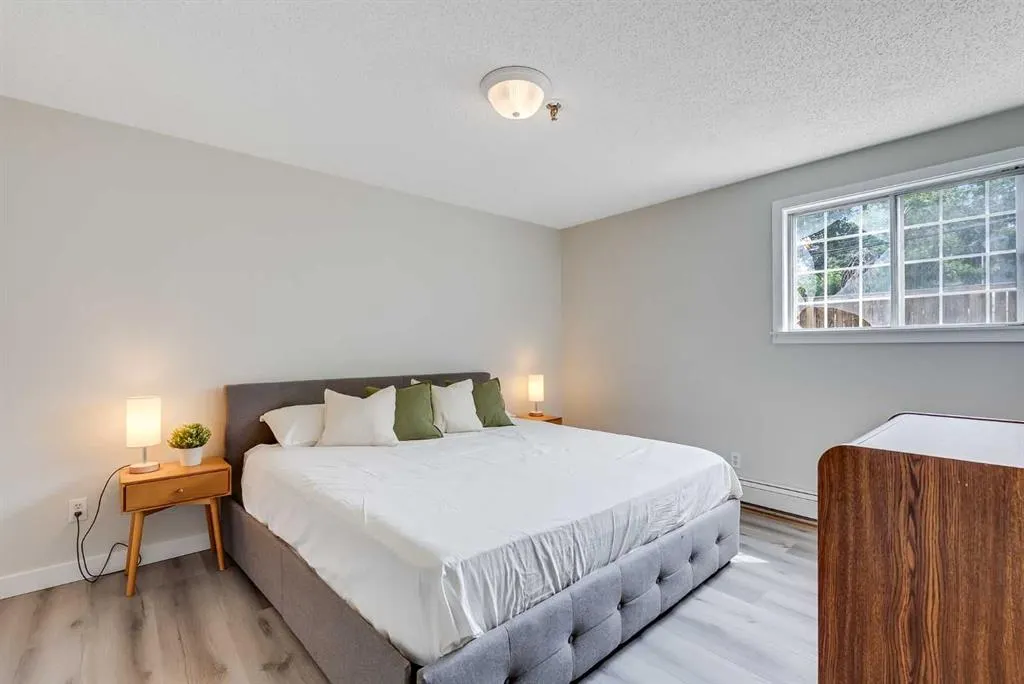 545 18 Avenue SW, #106