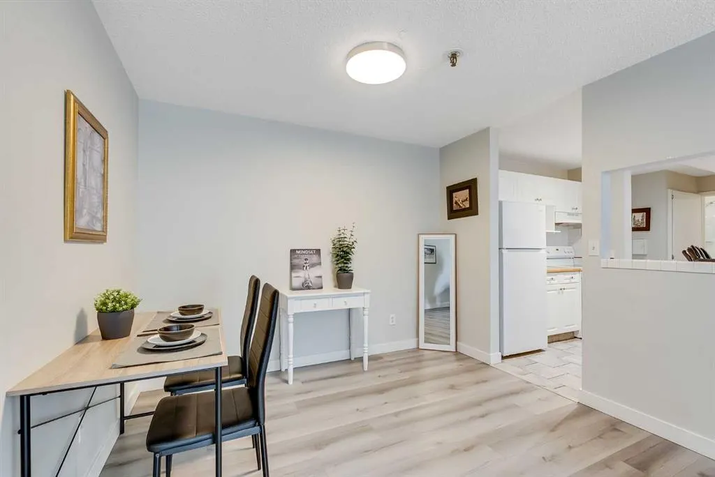 545 18 Avenue SW, #106