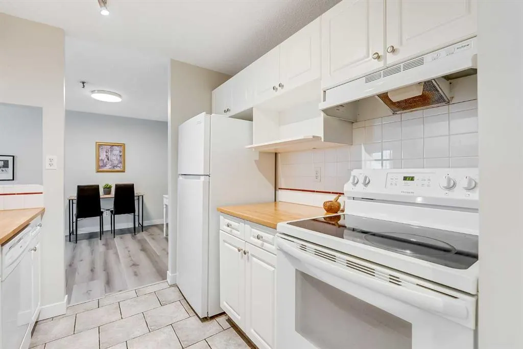 545 18 Avenue SW, #106