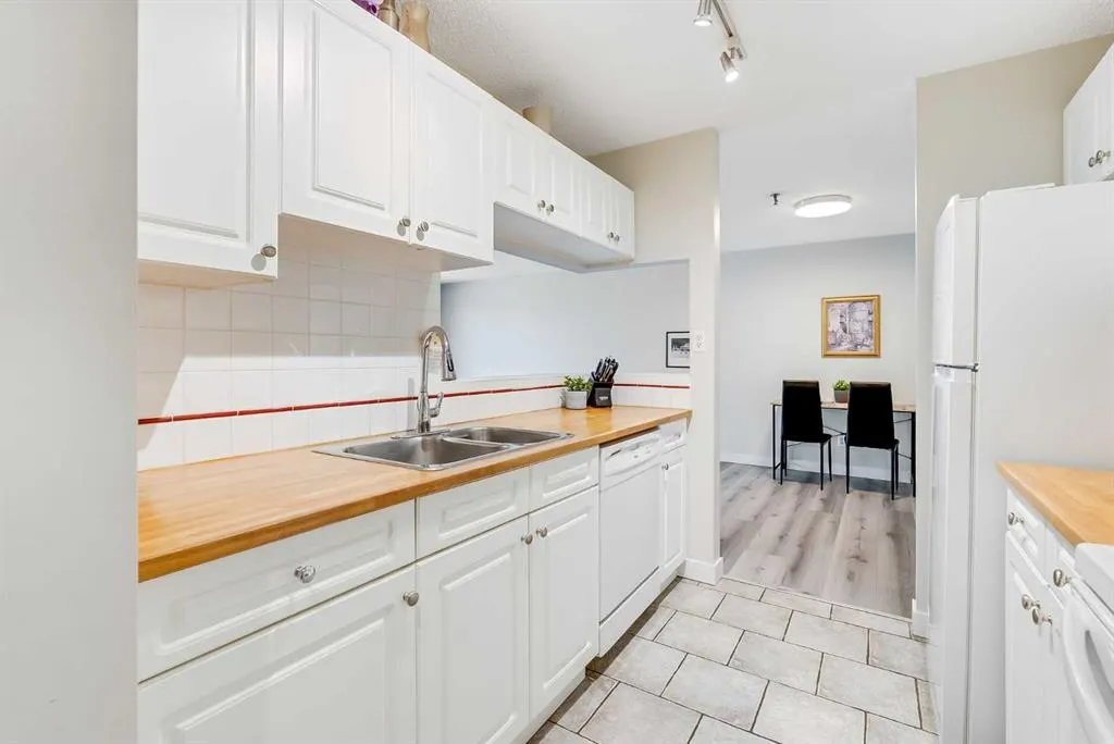 545 18 Avenue SW, #106
