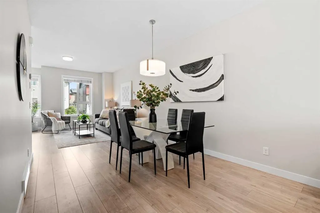 414 Drake Landing Wynd
