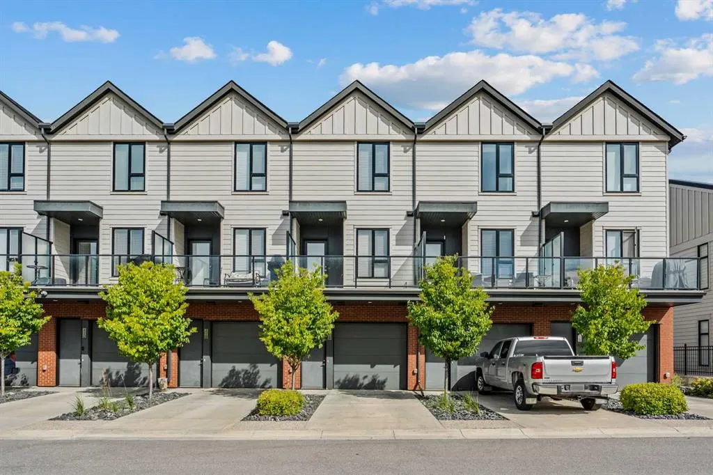 414 Drake Landing Wynd