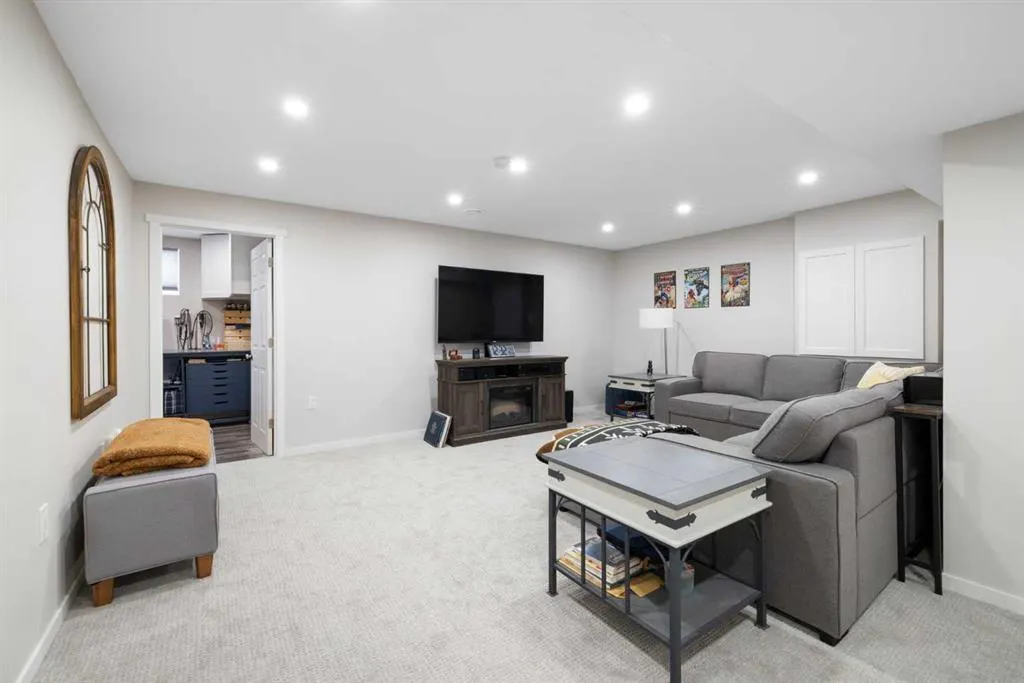 2136 Reunion Boulevard NW