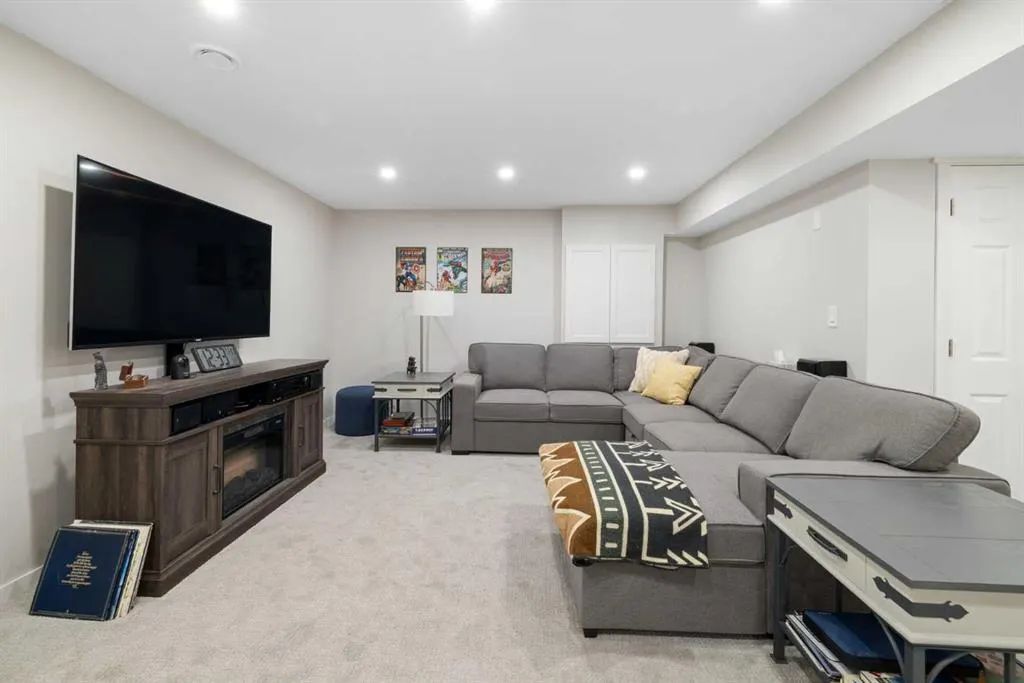 2136 Reunion Boulevard NW