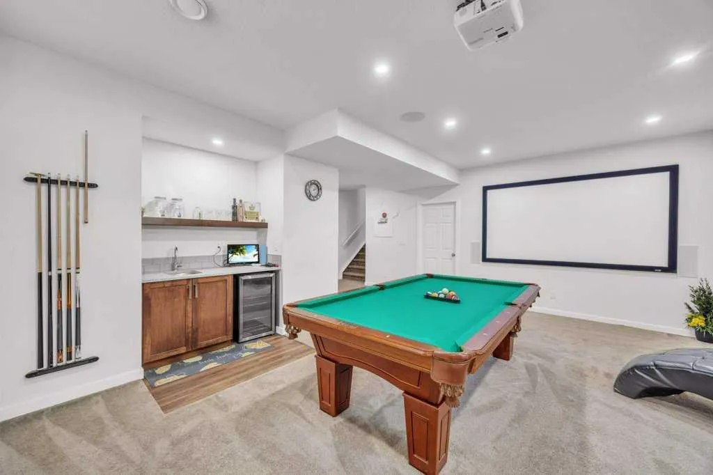 283 Baywater Way SW