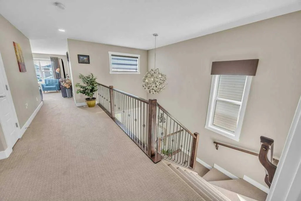 283 Baywater Way SW