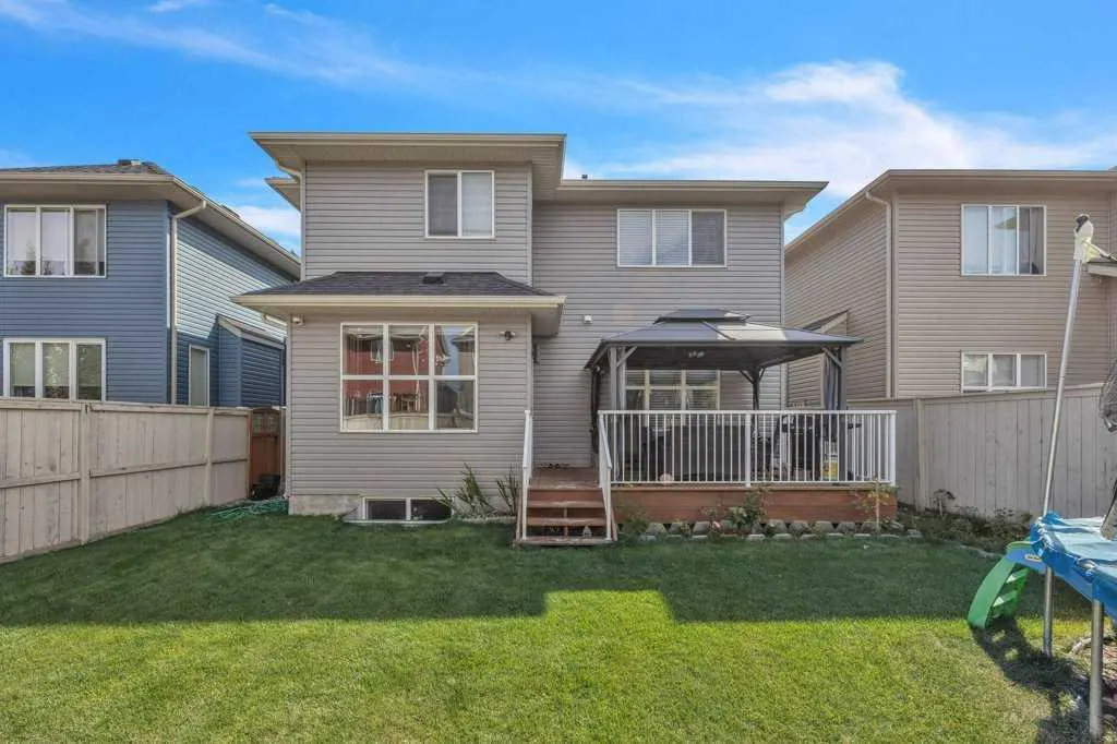 283 Baywater Way SW