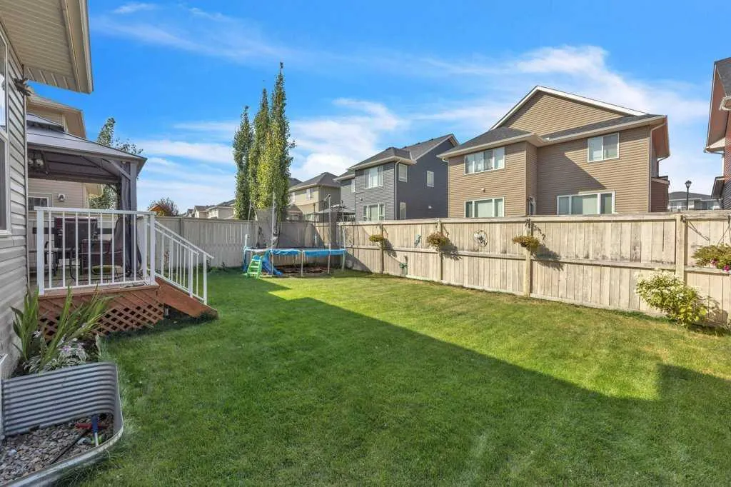 283 Baywater Way SW