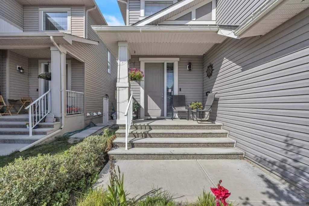 283 Baywater Way SW