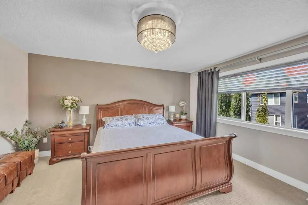 283 Baywater Way SW