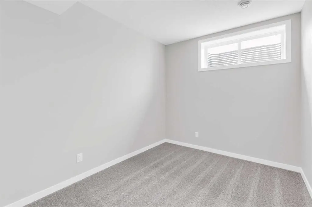 1130 Chinook Winds Circle SW