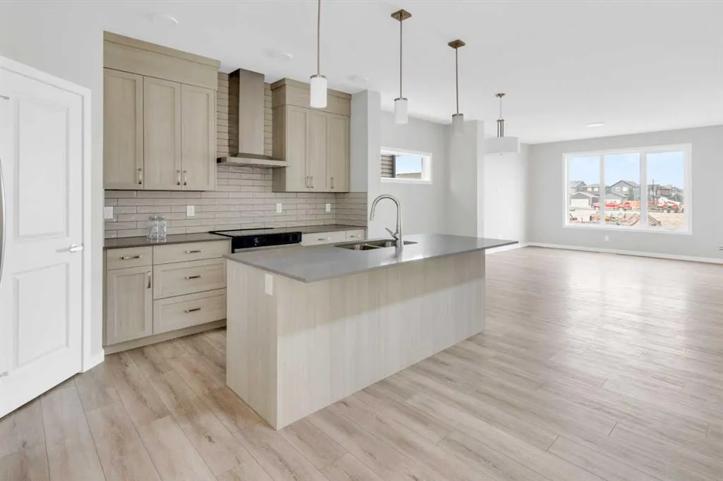 1130 Chinook Winds Circle SW