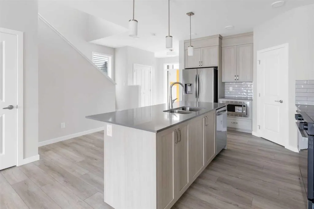 1130 Chinook Winds Circle SW