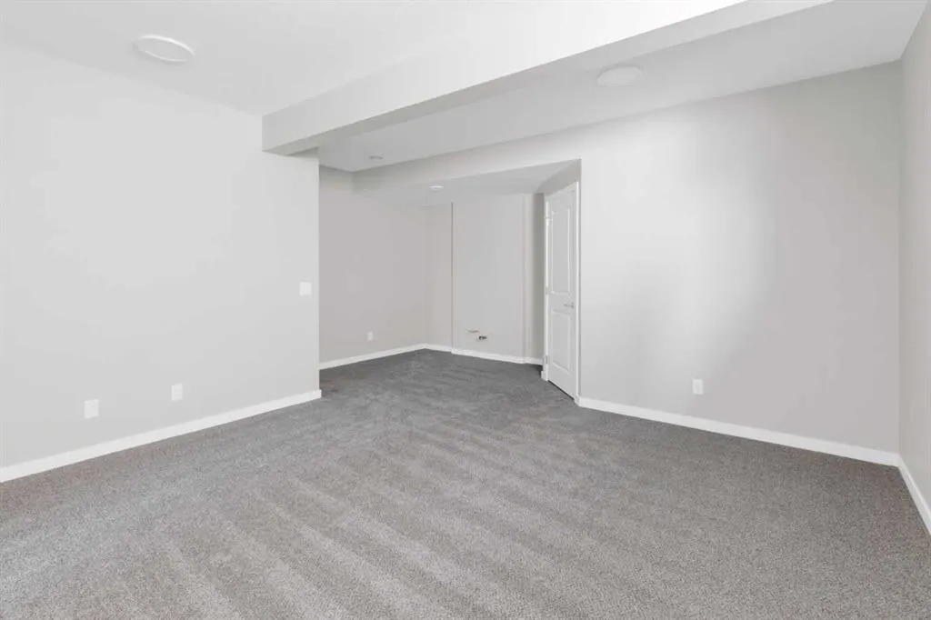 1130 Chinook Winds Circle SW