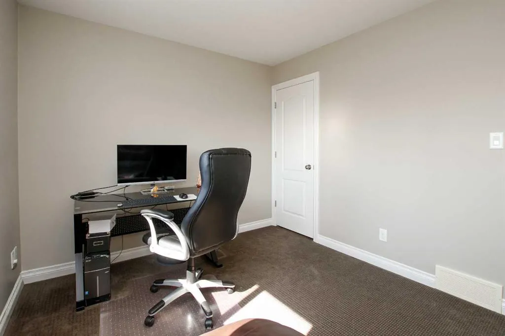 26 Windermere Close
