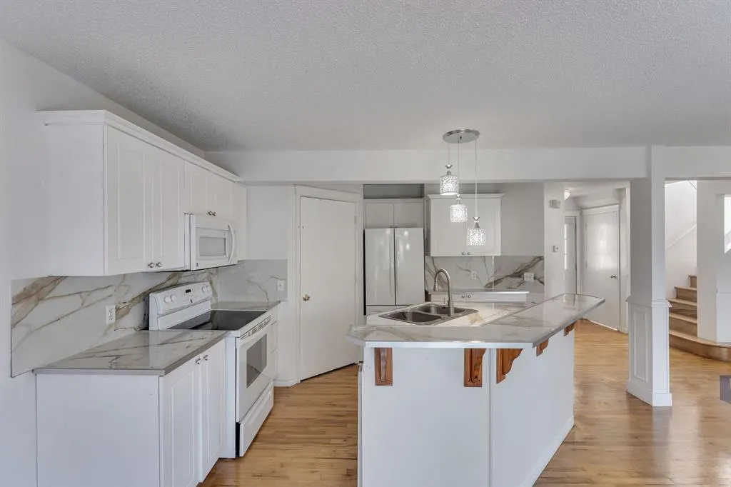 315 Hidden Ranch Place