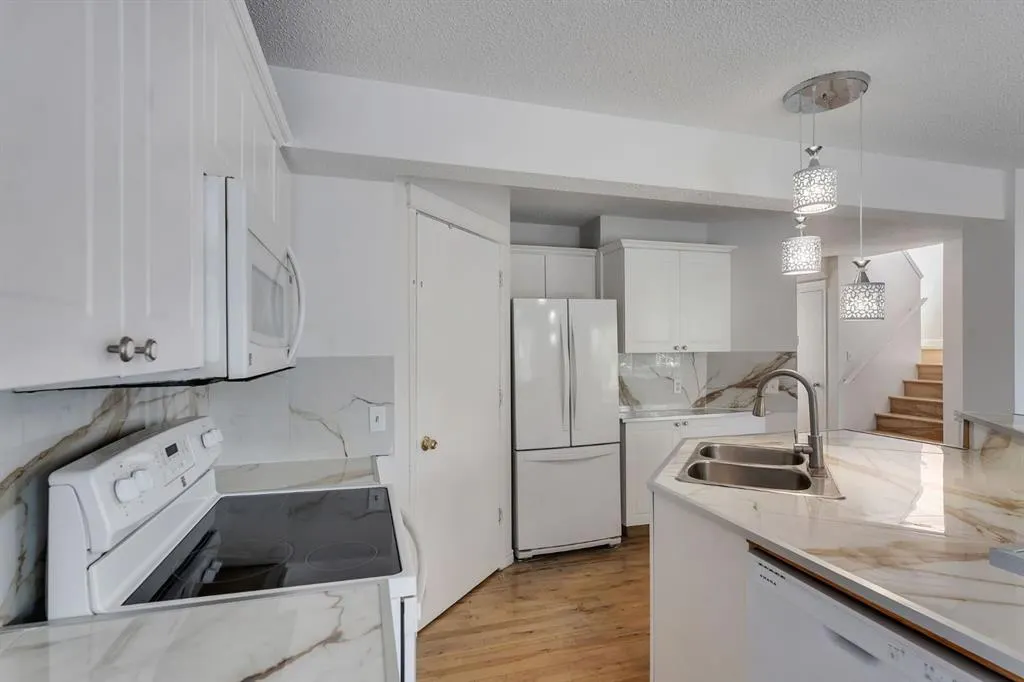 315 Hidden Ranch Place
