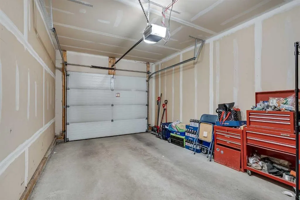 384 Copperpond Landing SE