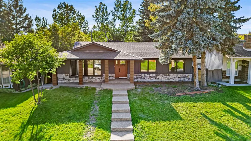 240 Lake Bonavista Drive SE