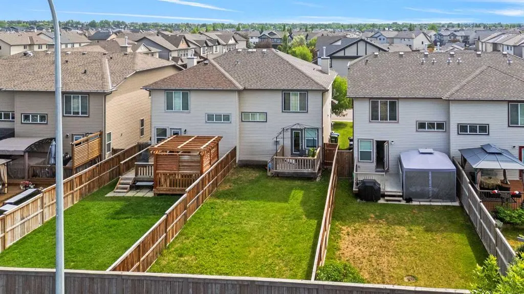 205 Luxstone Way SW