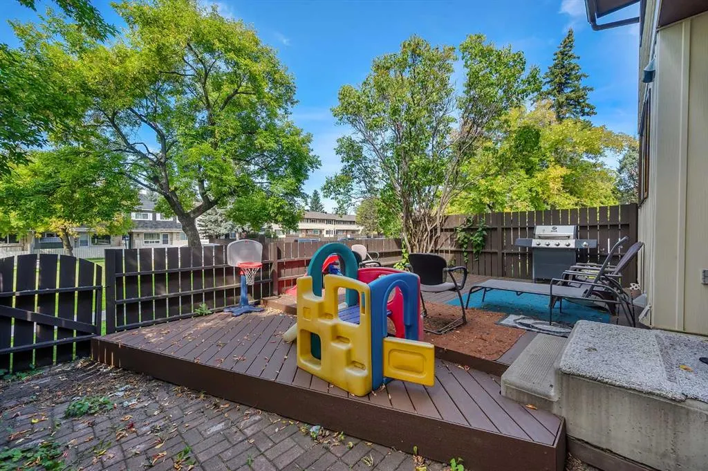 175 Manora Place NE, #61