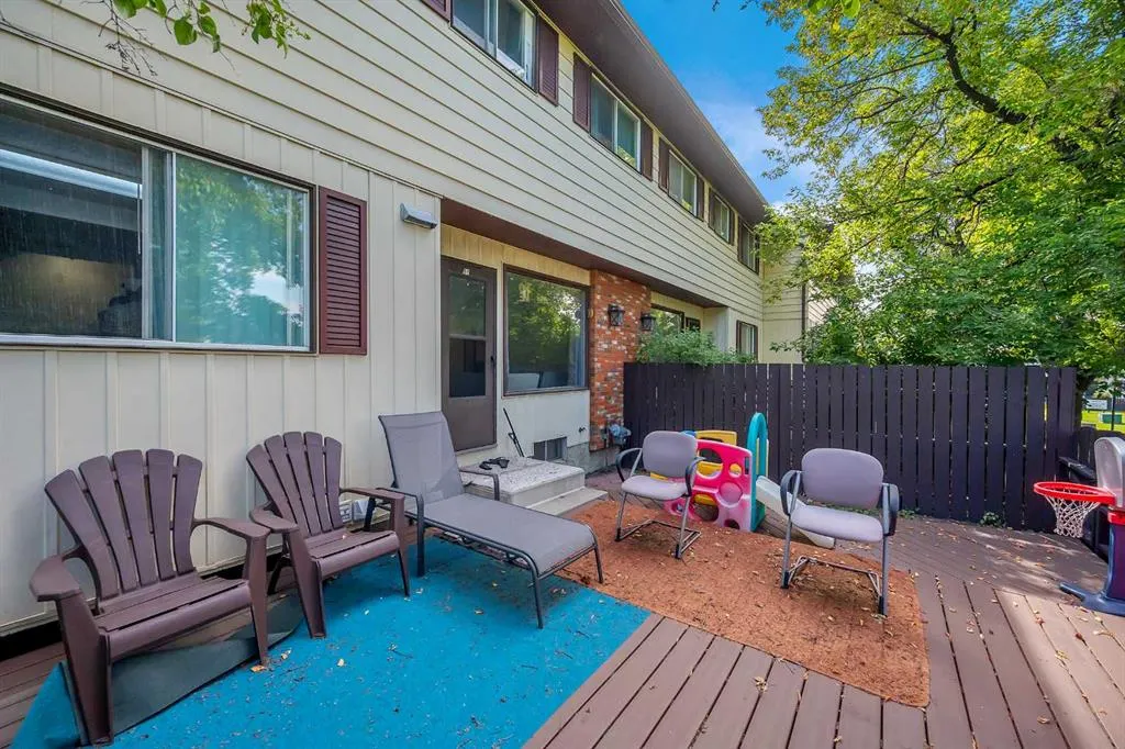 175 Manora Place NE, #61
